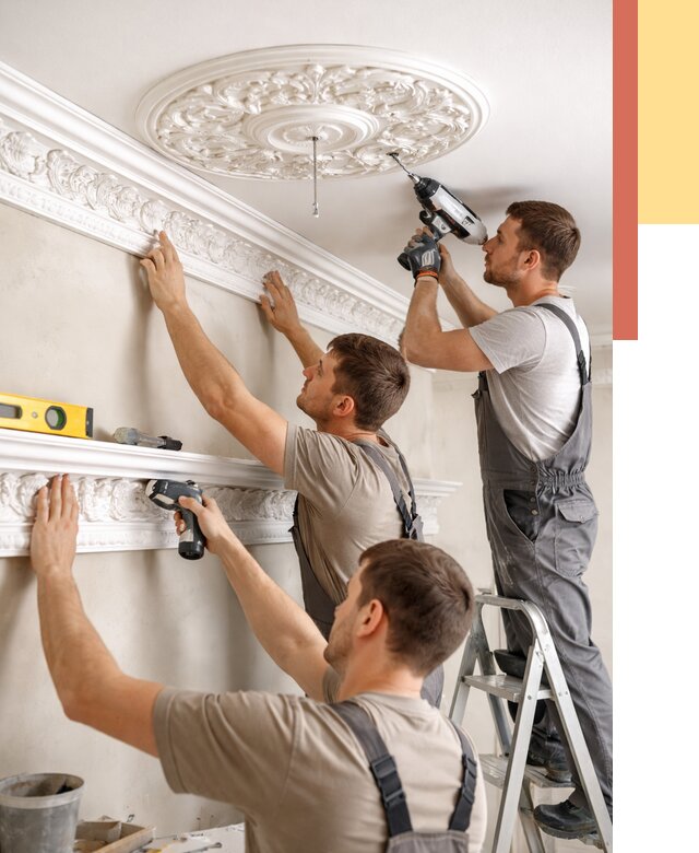 Монтаж лепнины на потолок в Алексеевке от 3240 руб. быстро и недорого | ОТДЕЛОЧНИК-Лкв